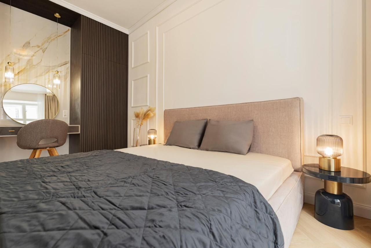Geneve - Old Town Apartment Братислава Екстериор снимка